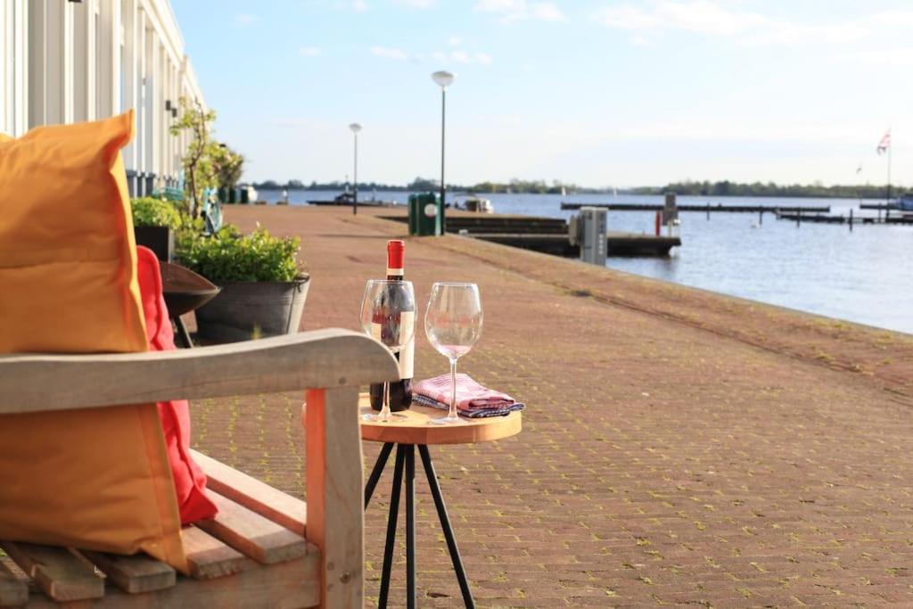 Luxury Harbour Suite With Private Parking 鲁斯德雷赫特 外观 照片