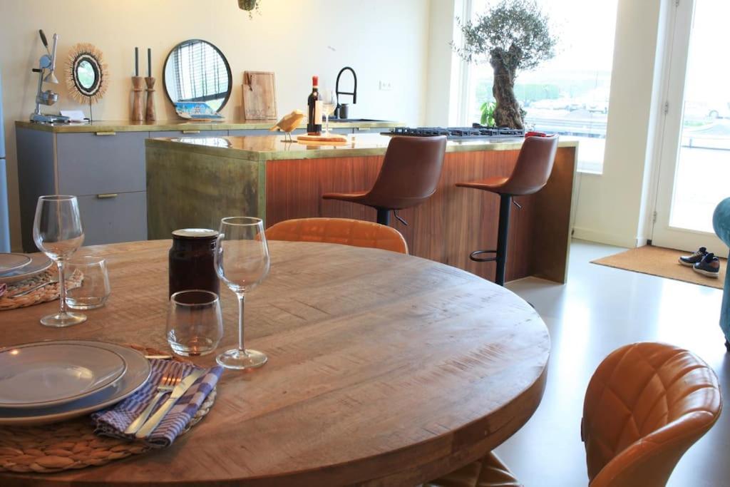Luxury Harbour Suite With Private Parking 鲁斯德雷赫特 外观 照片